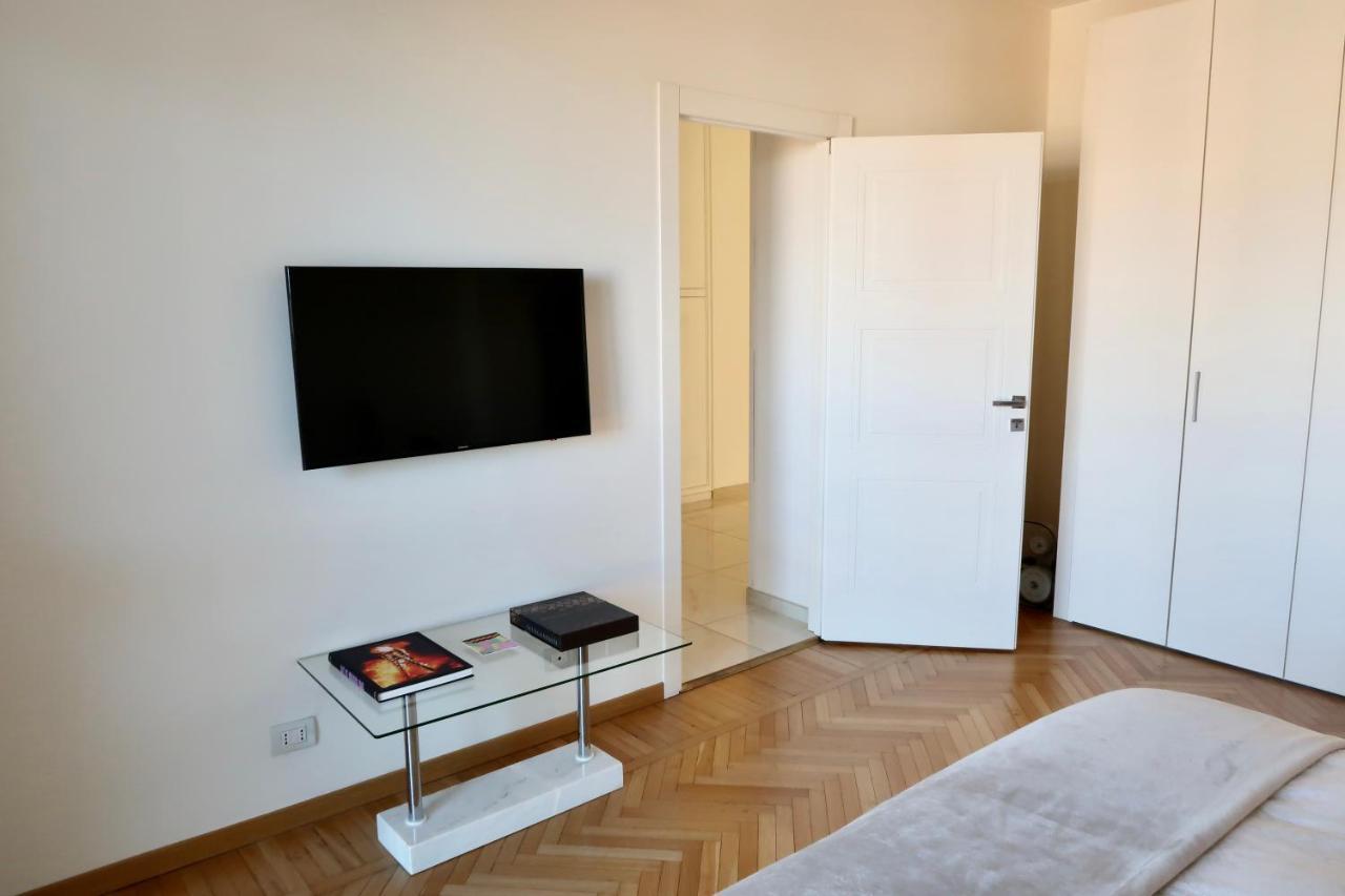 Lux 180Sqm Flat - Entire Last Floor Milan Exterior photo